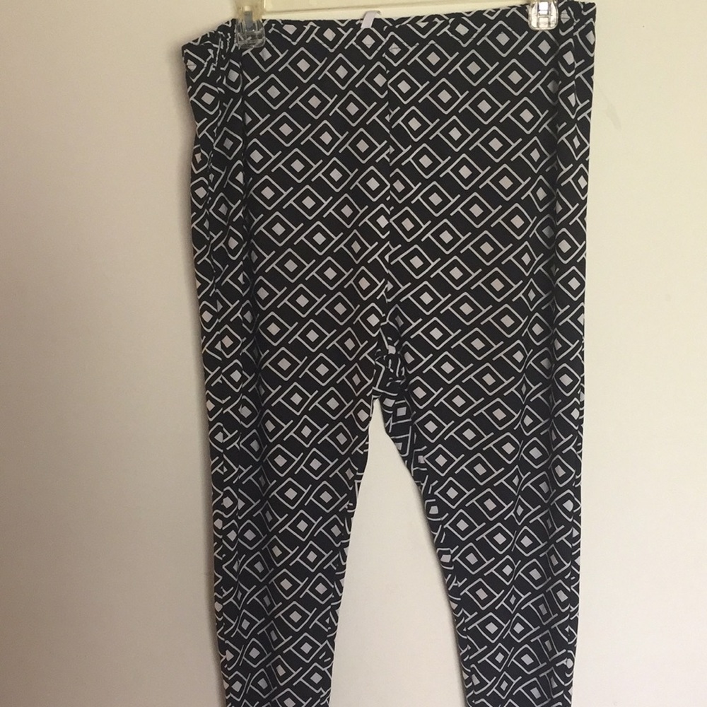 Black and White Leggings